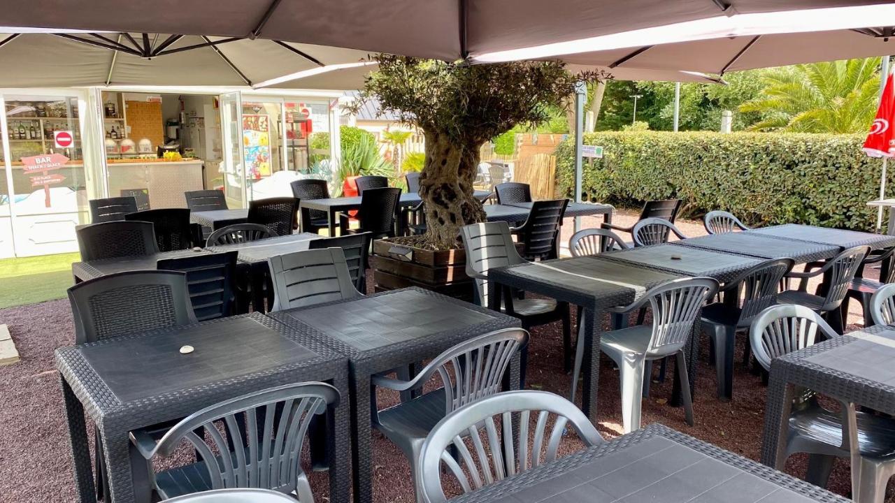 Camping Les Carolins Saint-Lo-d'Ourville Esterno foto