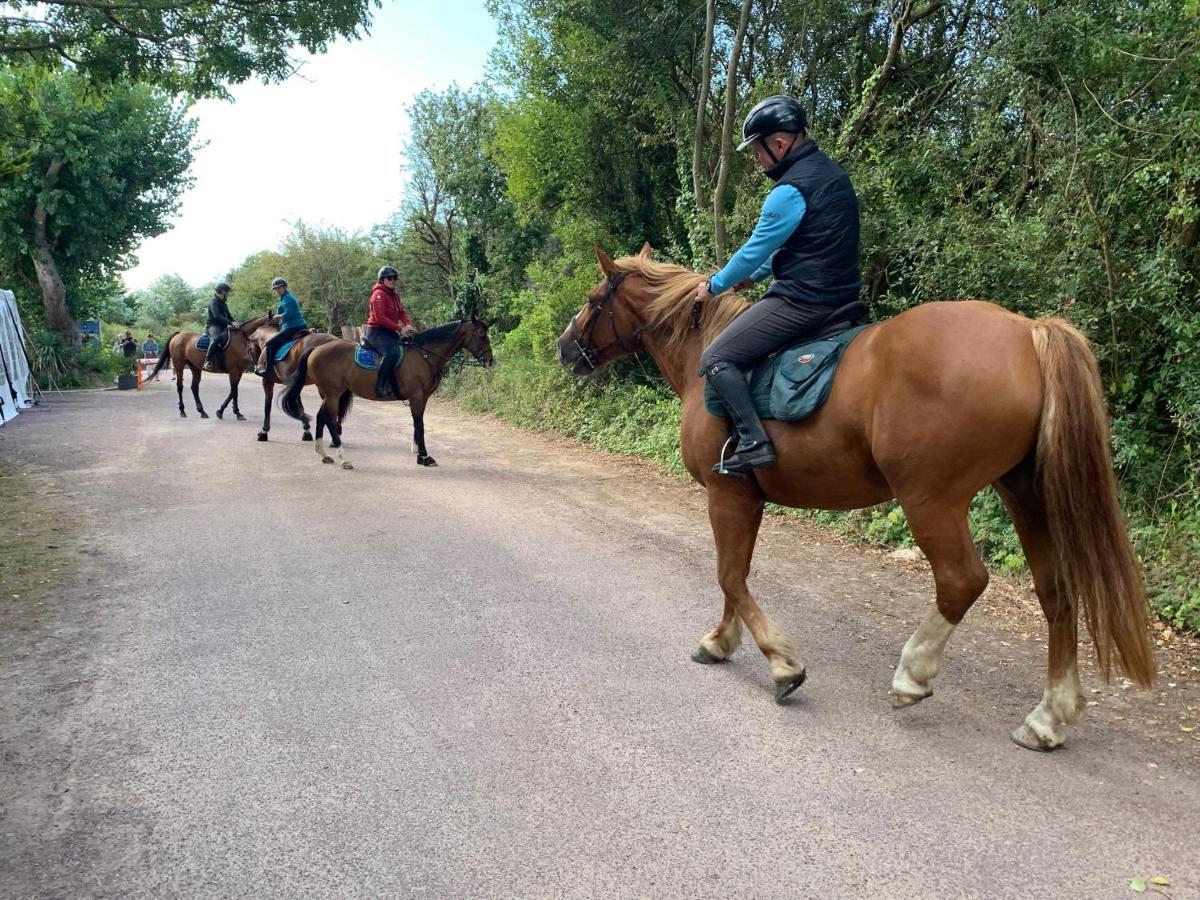 Camping Les Carolins Saint-Lo-d'Ourville Esterno foto