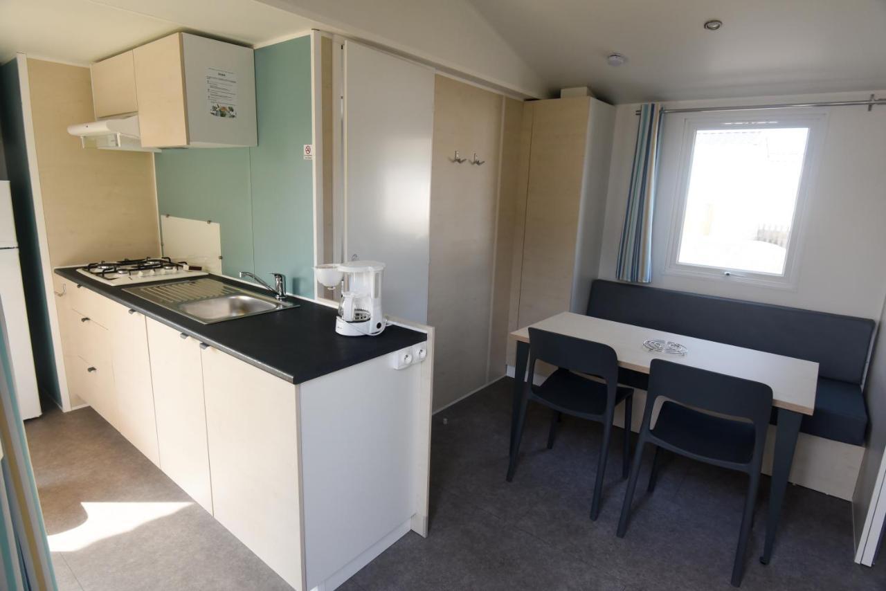Camping Les Carolins Saint-Lo-d'Ourville Esterno foto